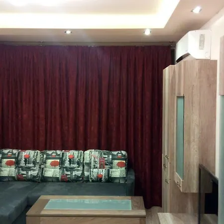 Luxury Neptune Center *