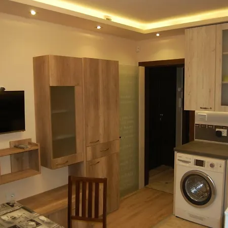 Luxury Neptune Center *